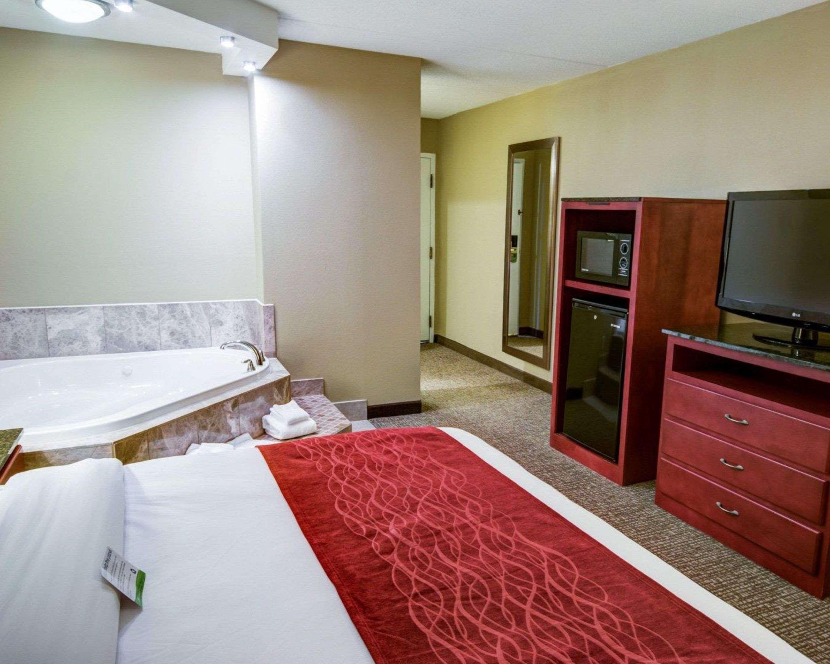 Holiday Inn Express Greencastle, An Ihg Hotel Exterior photo